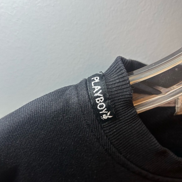 Vintage 2005 Playboy distressed crest logo patch sweater - Picture 9 of 11